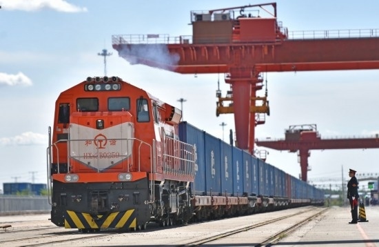 2023年9月19日，列車從中歐班列（沈陽）集結(jié)中心出發(fā)，將經(jīng)由滿洲里口岸駛向歐洲。截至2024年8月2日，中歐班列（沈陽）集結(jié)中心往返開行中歐班列數(shù)突破1000列，運(yùn)輸貨物超8萬標(biāo)箱。