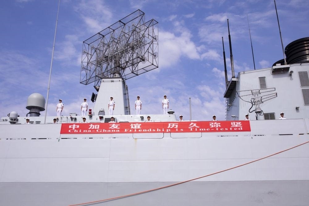 2023年6月27日，中國(guó)海軍第43批護(hù)航編隊(duì)抵達(dá)加納特馬港碼頭，開(kāi)始對(duì)加納進(jìn)行為期4天的友好訪問(wèn)。