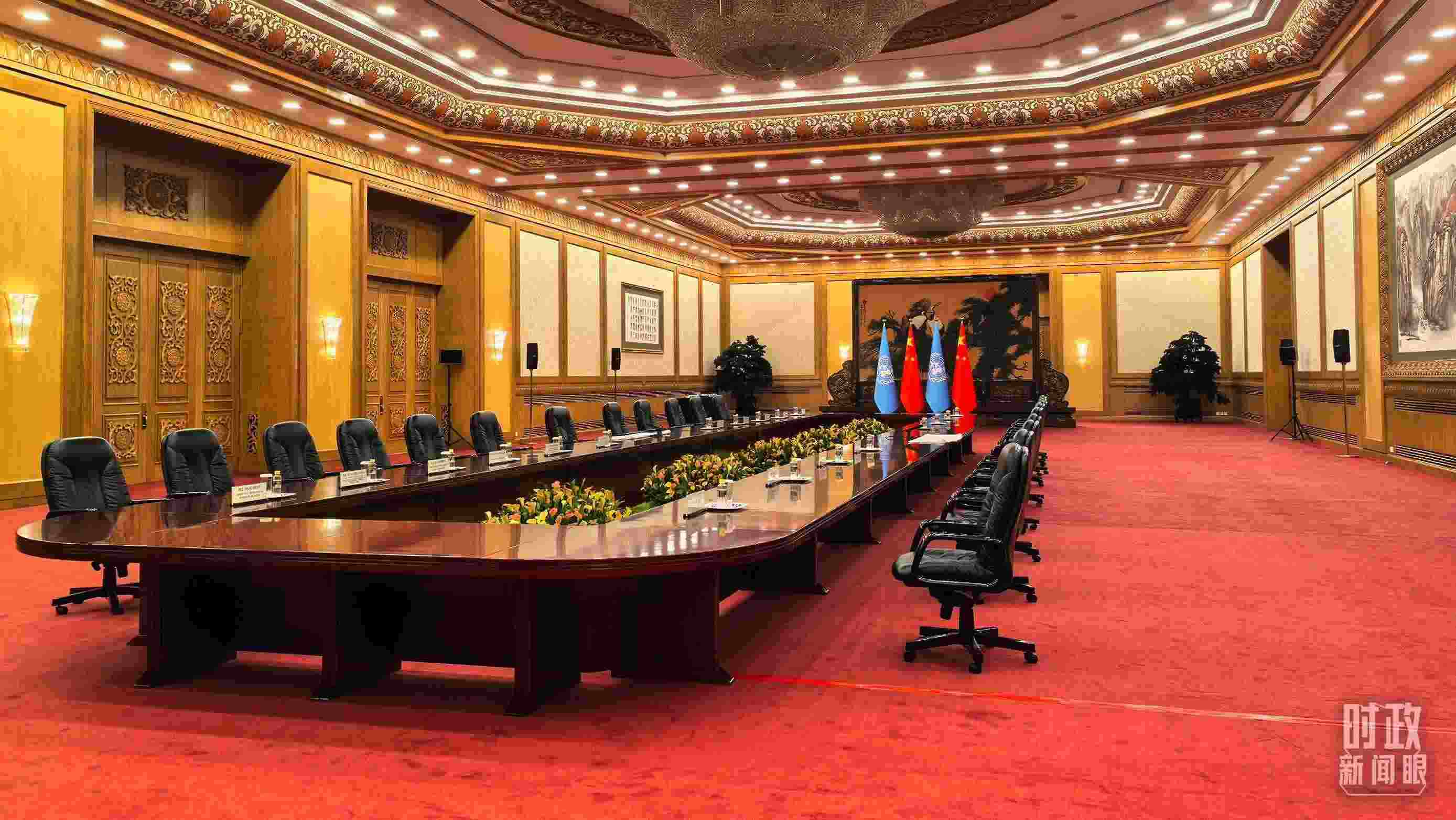  △同聯(lián)合國秘書長古特雷斯的會見會場，這是開始前的場景。（總臺央視記者劉瑞琳拍攝）