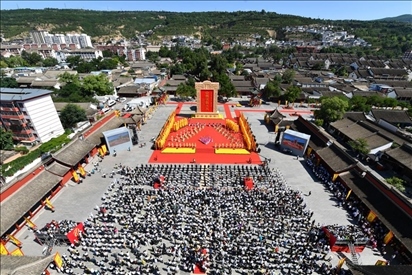 公祭伏羲大典現(xiàn)場。新華社發(fā)（周文濤 攝）