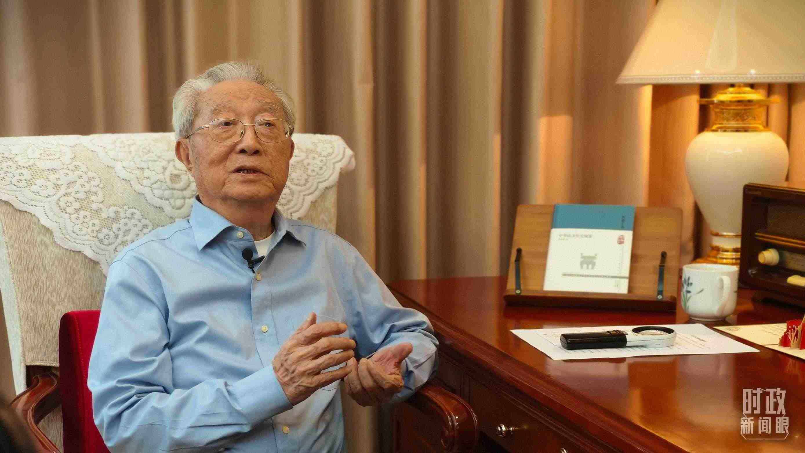 “人民教育家”國家榮譽稱號獲得者張晉藩。（總臺央視記者李立拍攝）