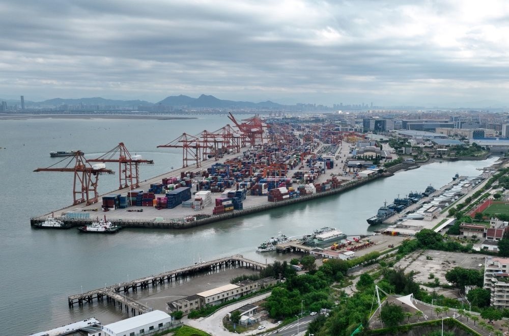 這是中國（福建）自由貿(mào)易試驗區(qū)廈門片區(qū)內(nèi)的廈門海天碼頭（2024年9月4日攝）。