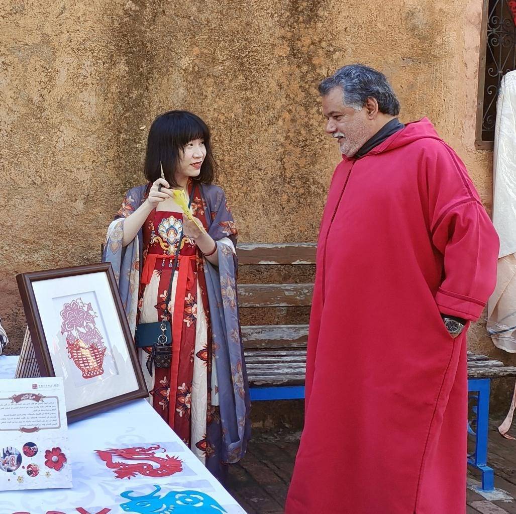 中國文化產(chǎn)品介紹。拉巴特中國文化中心供圖