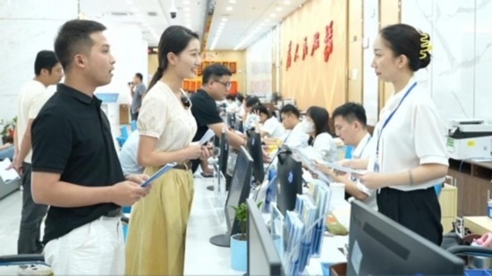 直播現(xiàn)場。海南省營商廳供圖