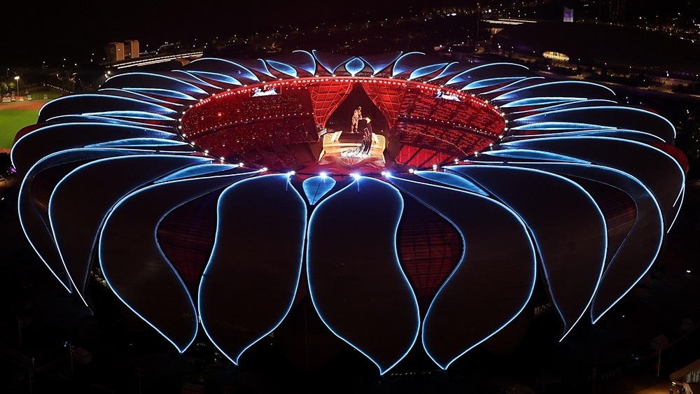 2023年9月23日，第19屆亞洲運動會開幕式上，最后一棒火炬手汪順和“數(shù)字火炬手”在開幕式上點燃主火炬。