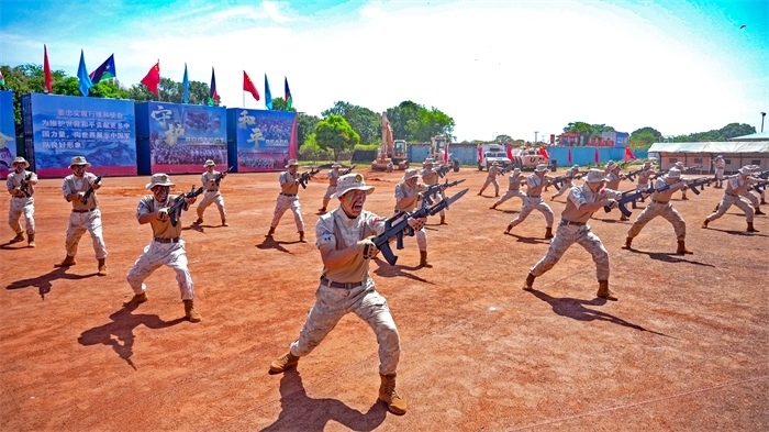 刺殺操表演。王軍杰攝