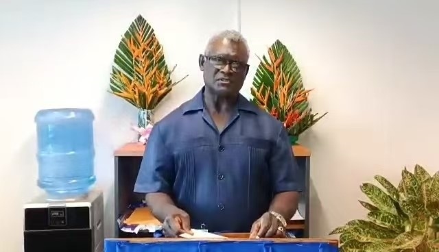 所羅門群島前總理、現(xiàn)任財(cái)政與國庫部長梅納西·索加瓦雷以視頻形式向論壇致辭（主辦方供圖）