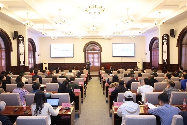 “杰出少年示范數(shù)學班”開班儀式現(xiàn)場。校方供圖