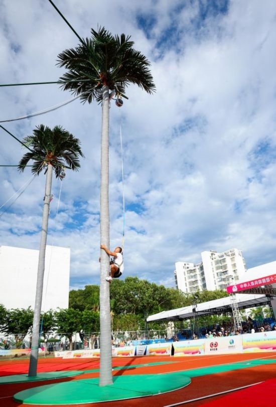 11月23日，海南隊(duì)選手曾祥天在比賽中。新華社記者 楊植森 攝
