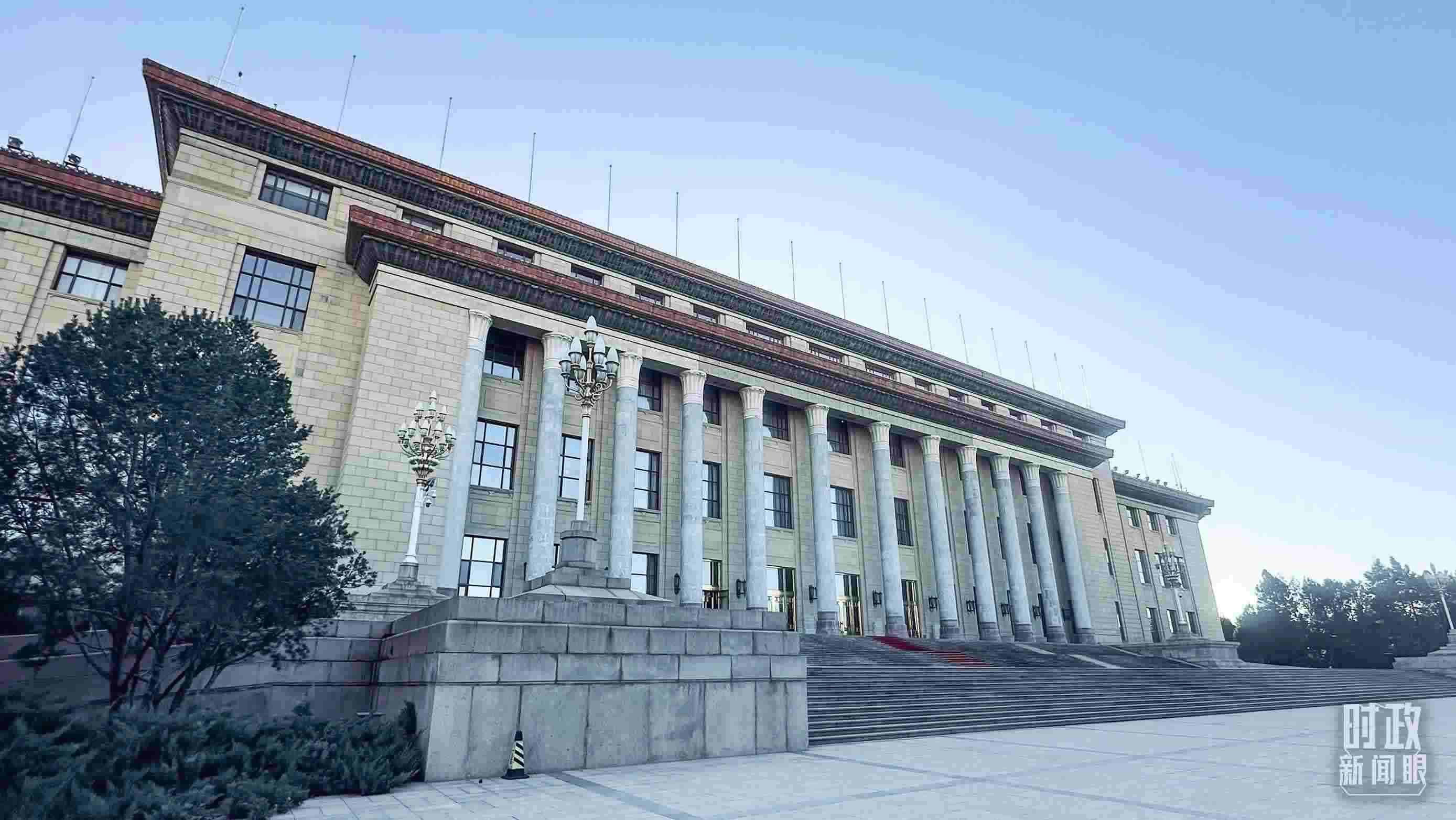 △第四次“一帶一路”建設(shè)工作座談會在北京人民大會堂舉行。（總臺央視記者范一鳴拍攝）