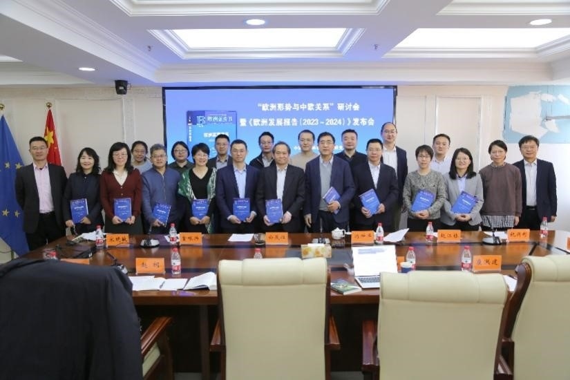 參會(huì)人員合影。吳迪攝