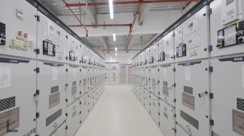 300兆瓦壓氣儲能示范工程高壓配電室。受訪者供圖