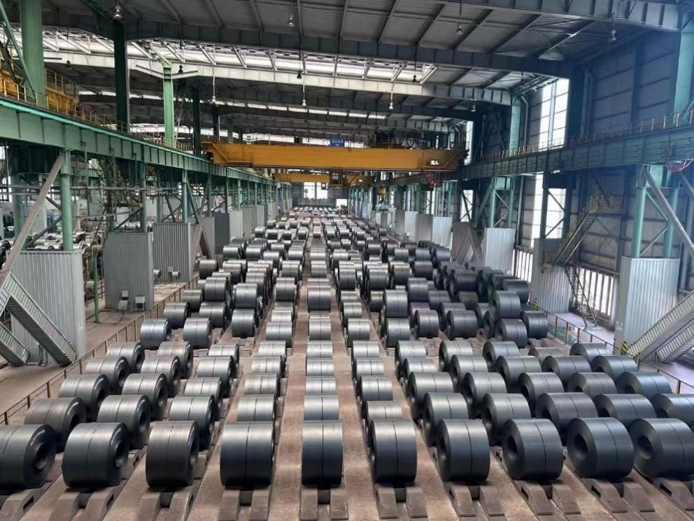 某鋼鐵工廠的自動生產線。人民網記者 王紹紹攝