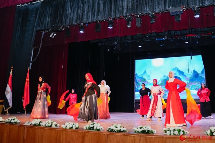 新春慶典活動現(xiàn)場。人民網(wǎng) 塔里克·易卜拉欣攝