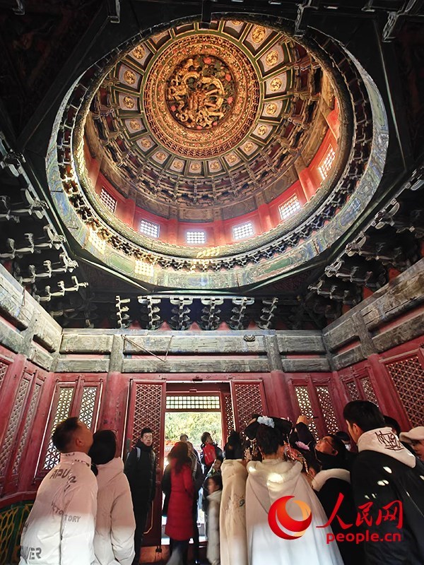 2025年1月，游客正在故宮博物院參觀。人民網(wǎng)記者 韋衍行攝