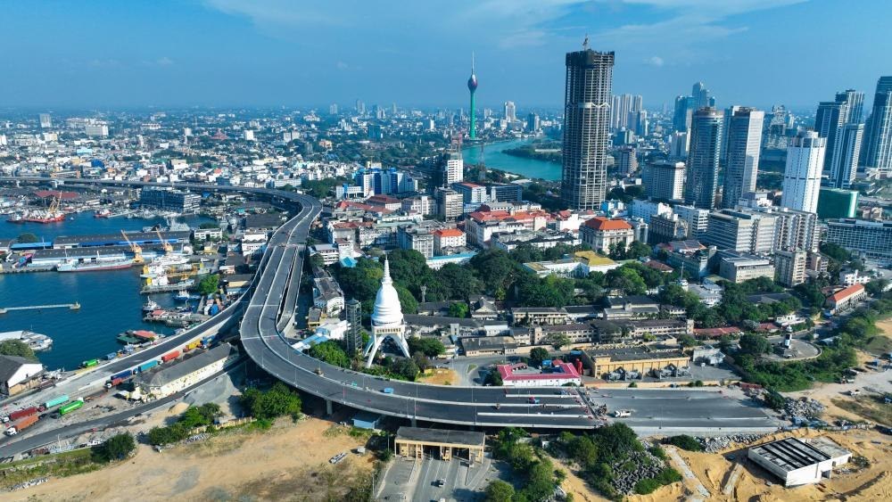 這是2025年1月13日拍攝的斯里蘭卡科倫坡風(fēng)光（無(wú)人機(jī)照片）。新華社發(fā)