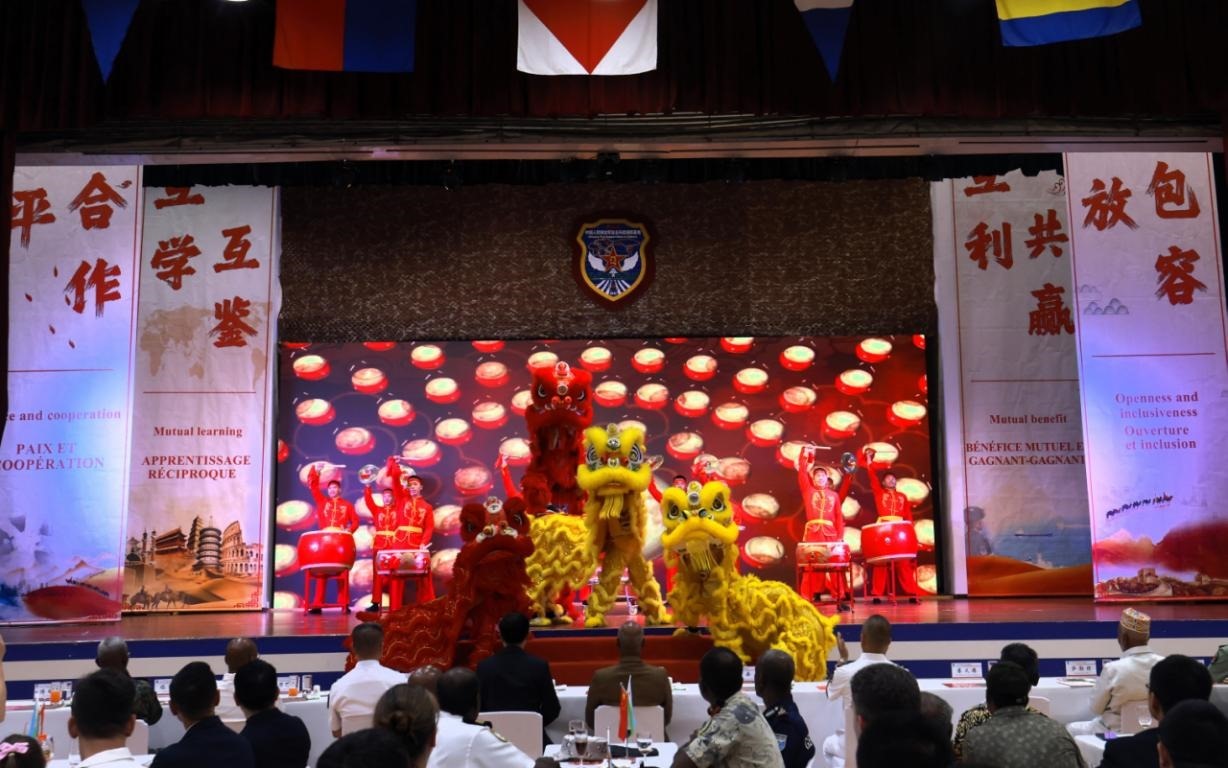 舞獅表演《金獅送?！?。主辦方供圖