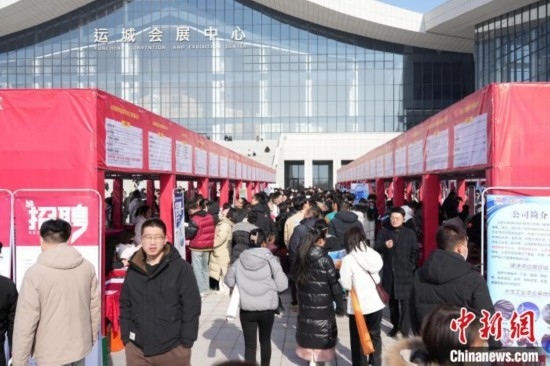 圖為招聘活動現(xiàn)場。 解凱光 攝