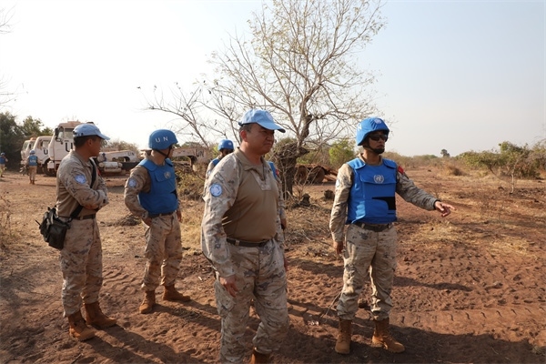 施工現(xiàn)場(chǎng)。張曉昆攝