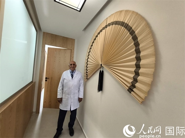 哈利勒的診所內。人民網(wǎng)記者 黃培昭攝