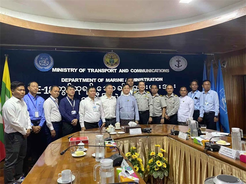 緬甸第18屆國(guó)家級(jí)港口設(shè)施安全聯(lián)合演習(xí)頒獎(jiǎng)儀式現(xiàn)場(chǎng)。中緬油氣管道公司供圖