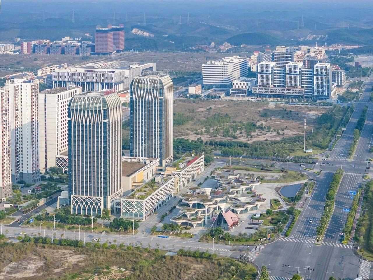 2023年11月，廣西欽州，航拍中國(guó)—馬來(lái)西亞欽州產(chǎn)業(yè)園區(qū)。