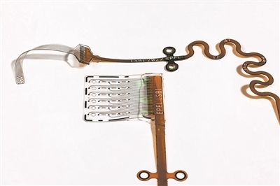 新開發(fā)的ABI旨在輕柔地貼合腦組織，提高信號(hào)精度和患者舒適度。圖片來(lái)源：瑞士洛桑聯(lián)邦理工學(xué)院