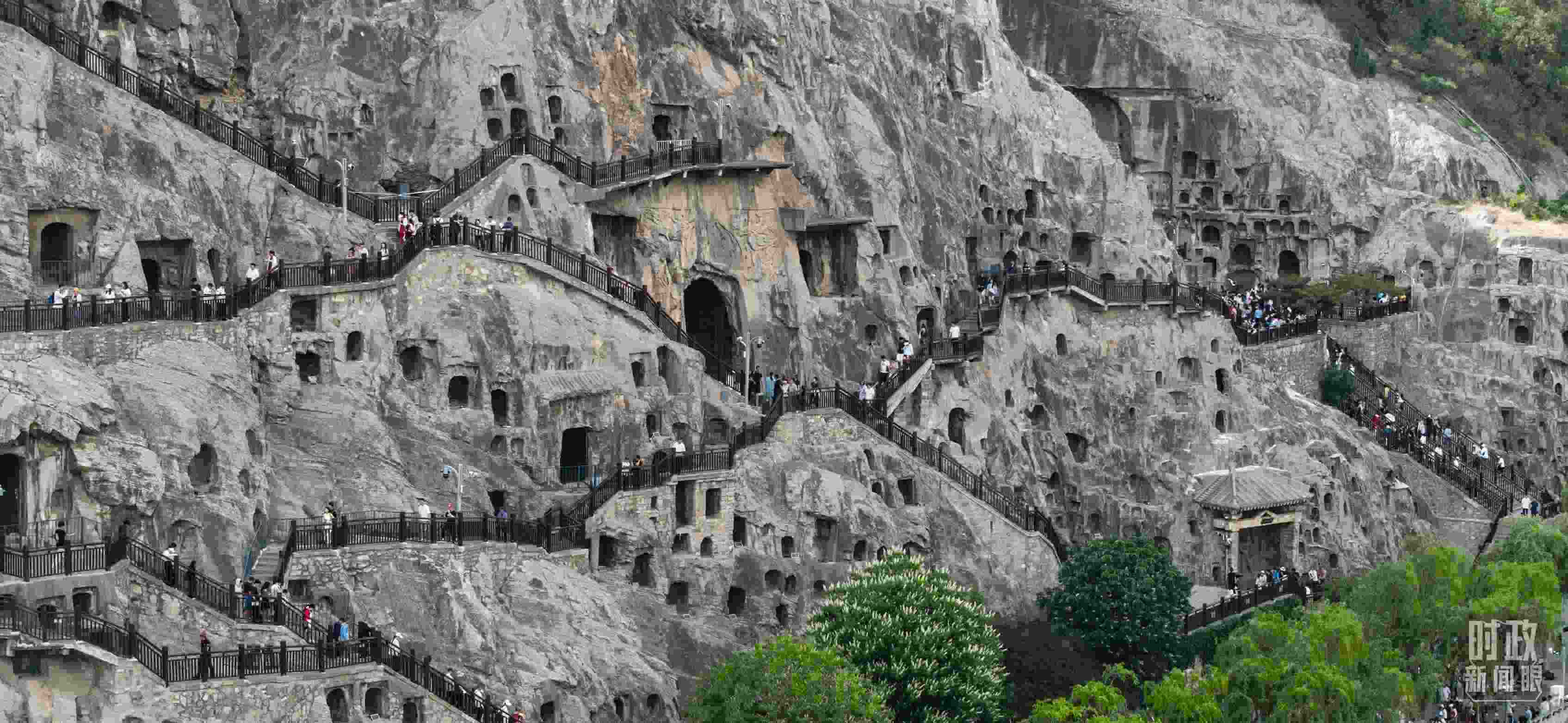 △龍門石窟。（總臺(tái)國廣記者李晉拍攝）