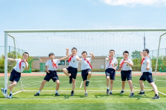 重慶高新區(qū)學(xué)子。