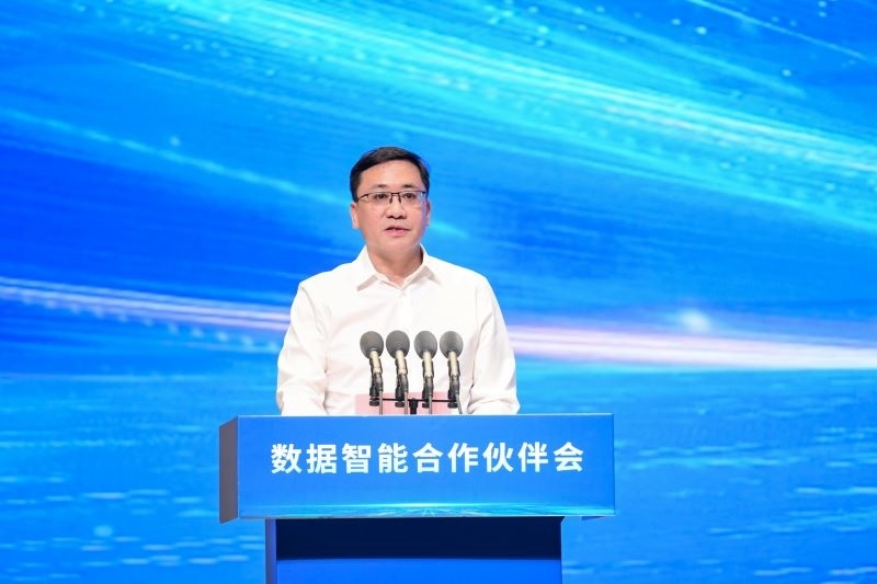 圖為河南省人民政府國有資產(chǎn)監(jiān)督管理委員會黨委委員、副主任李海峰。